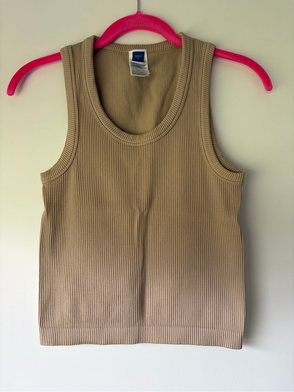 Old Navy Women’s Fitted Seamless Ribbed Tank Top in Tan Color - Size M